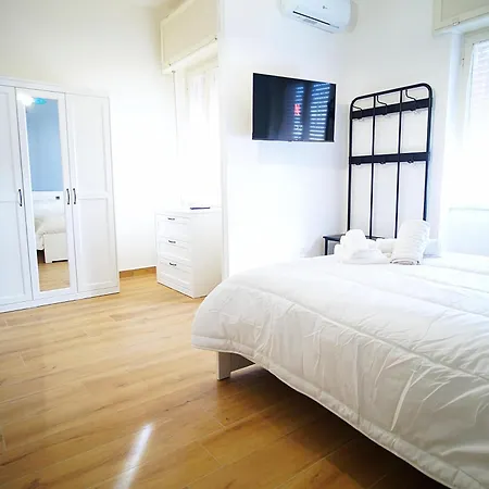 Residenza Dell'e شقة نابولي